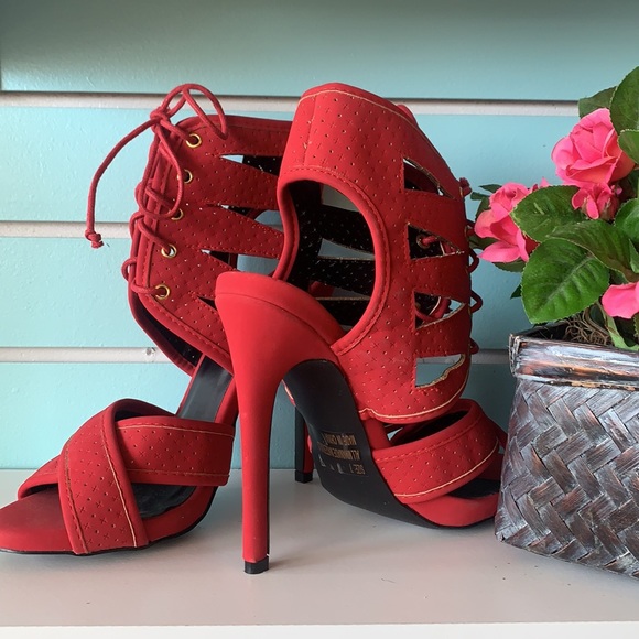 Red open toe heels - Picture 5 of 5